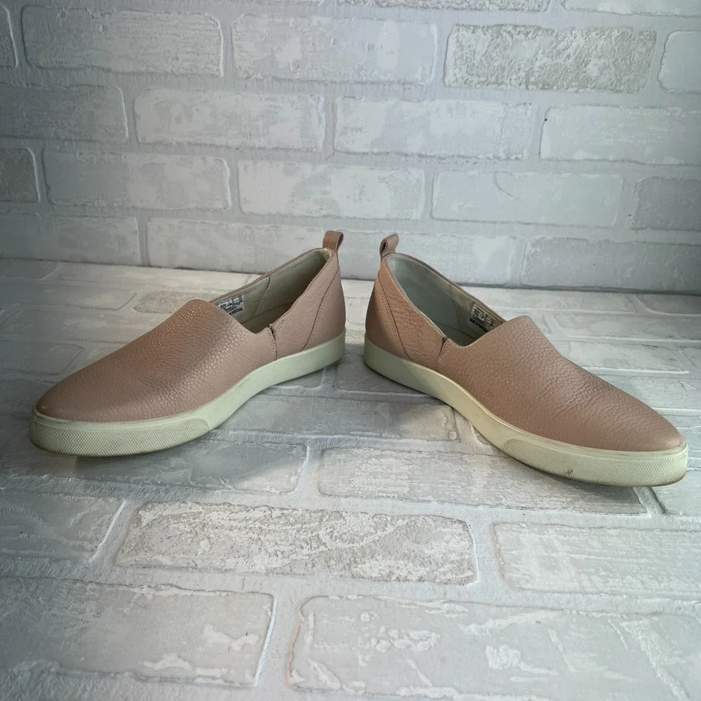 Ecco 39 Gillian Slip On Sneaker‎ Womens 8 Pink Shoes Pebbled Leather Comfort